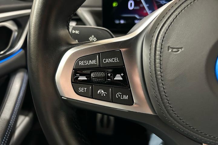 Rød BMW i4 fra 2023