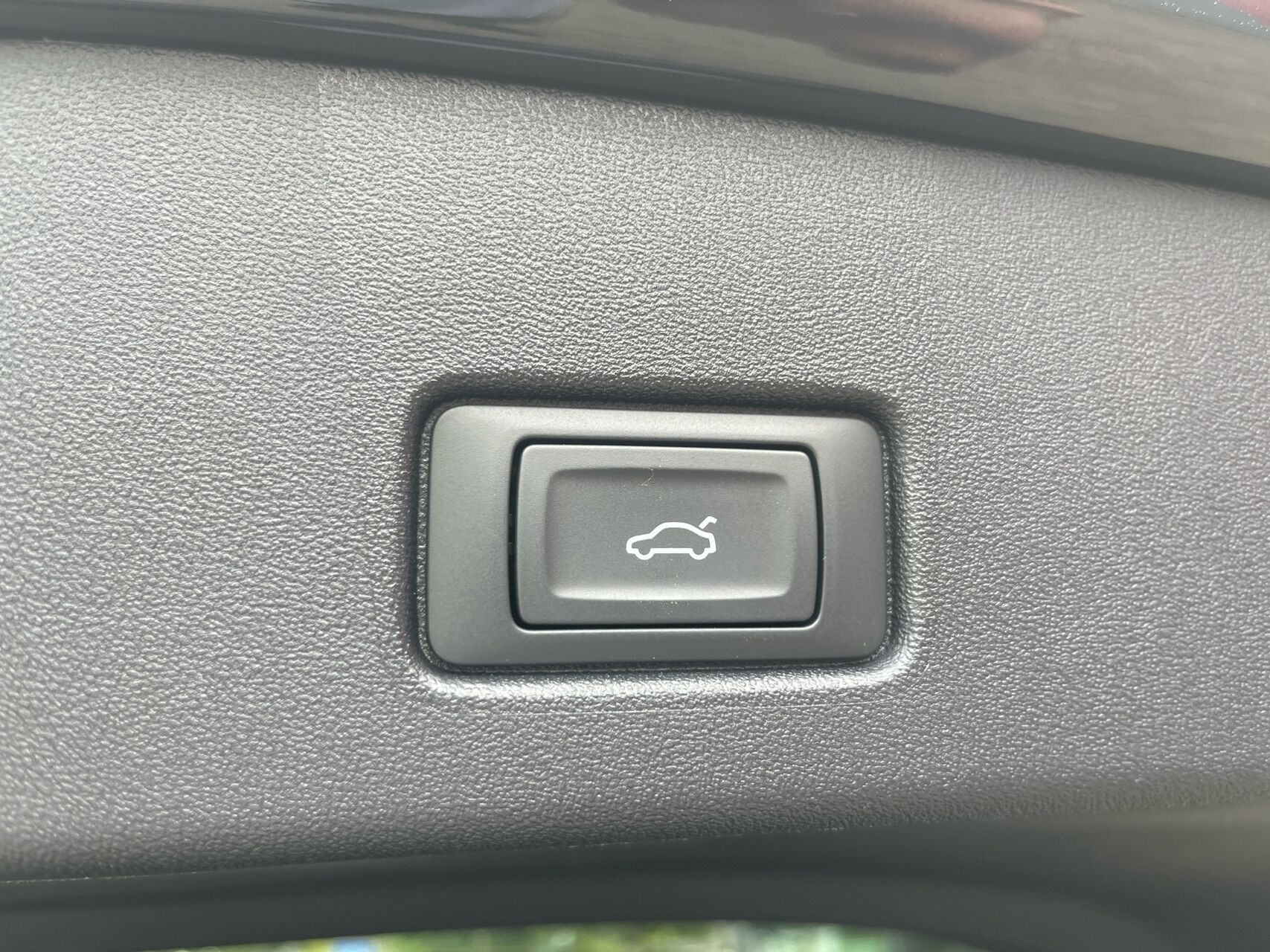 Sort Audi Q4 fra 2026