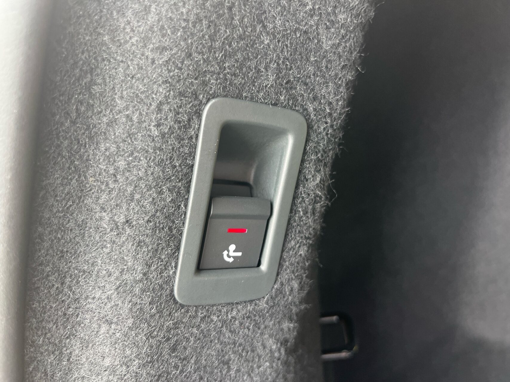Sort Audi Q4 fra 2026