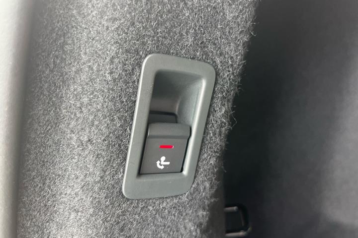 Sort Audi Q4 fra 2026
