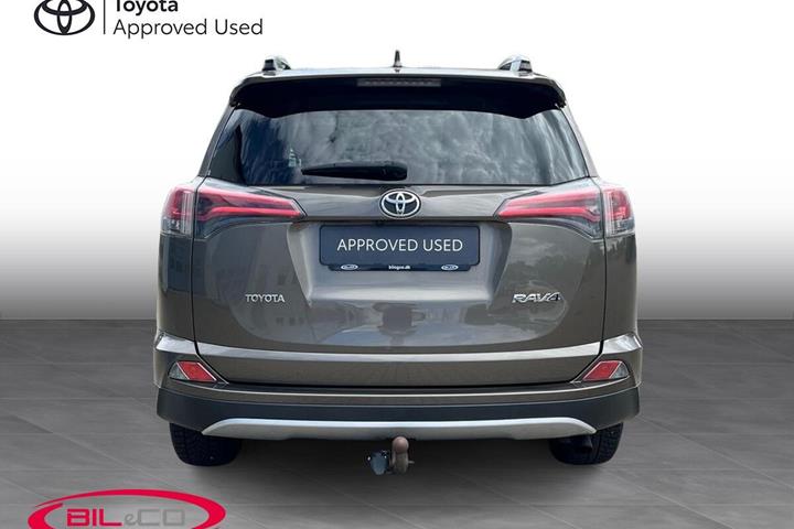 Bronze Toyota RAV4 fra 2016
