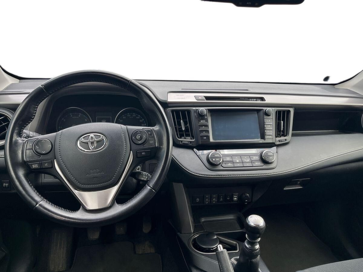 Bronze Toyota RAV4 fra 2016
