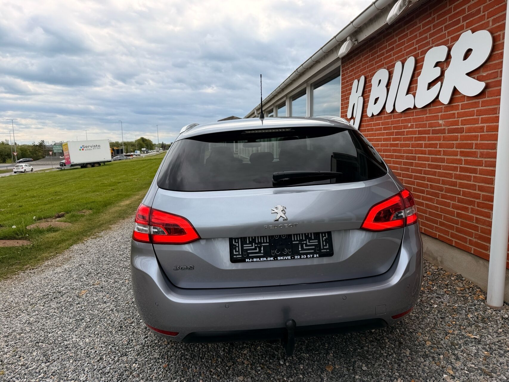 Grå Peugeot 308 fra 2018
