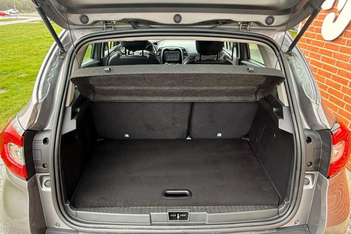 Sort Renault Captur fra 2016