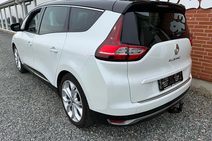 Hvid Renault Grand Scénic fra 2018