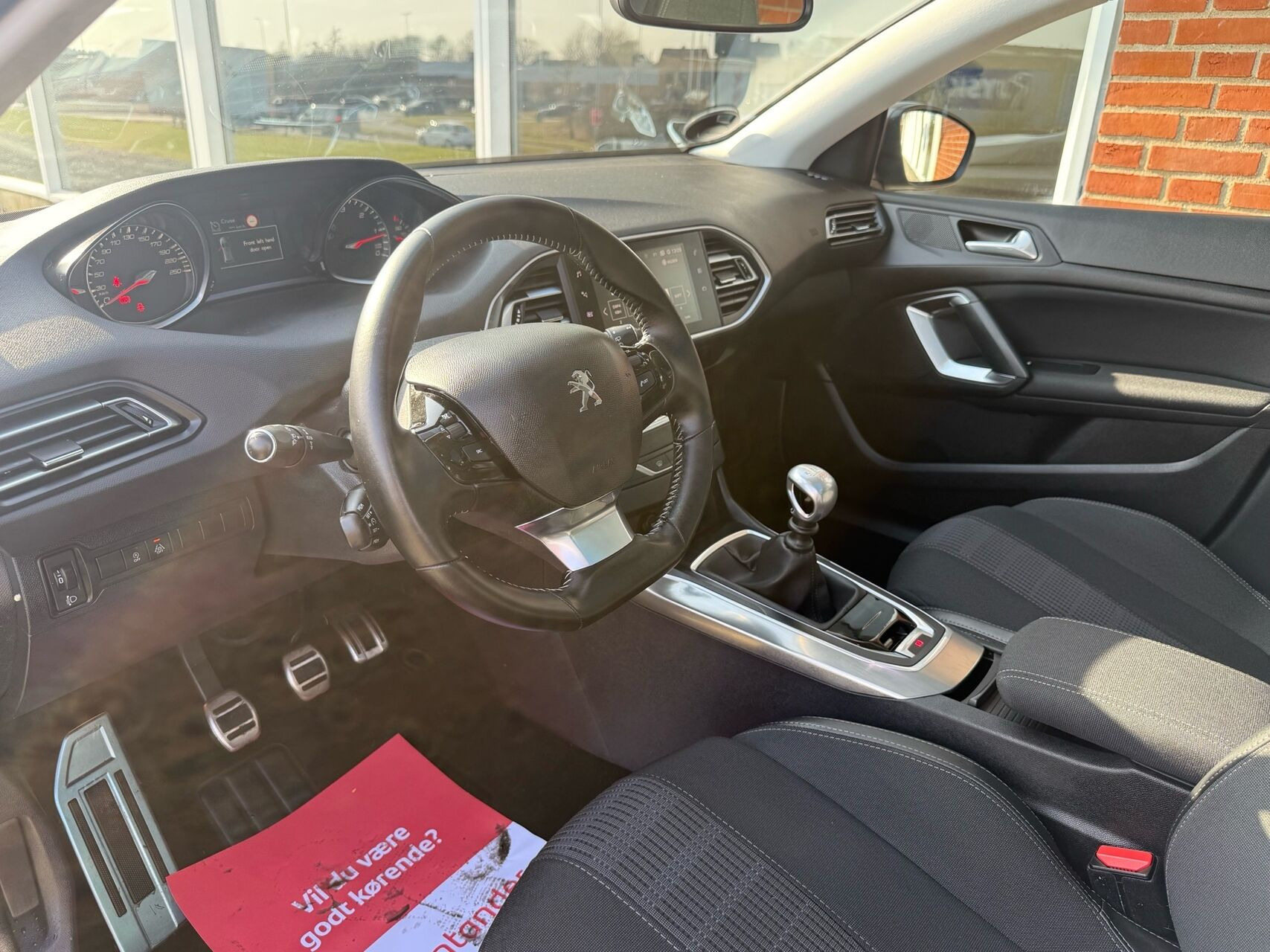 Sort Peugeot 308 fra 2018