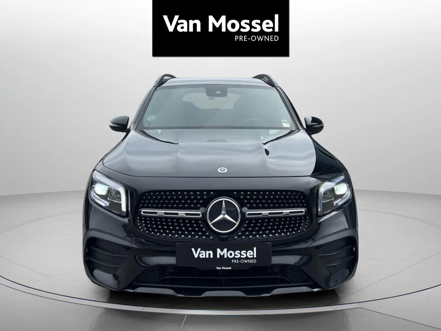 Sort Mercedes GLB250 fra 2020