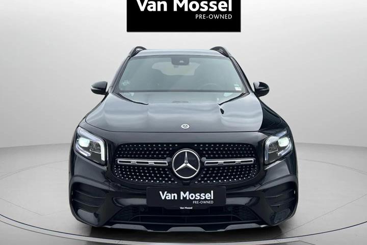 Sort Mercedes GLB250 fra 2020