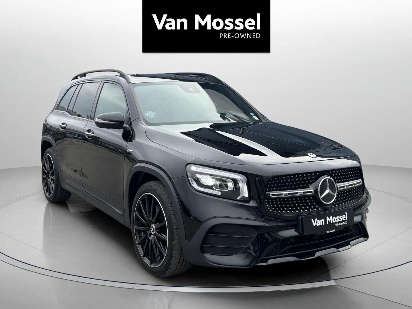 Sort Mercedes GLB250 fra 2020