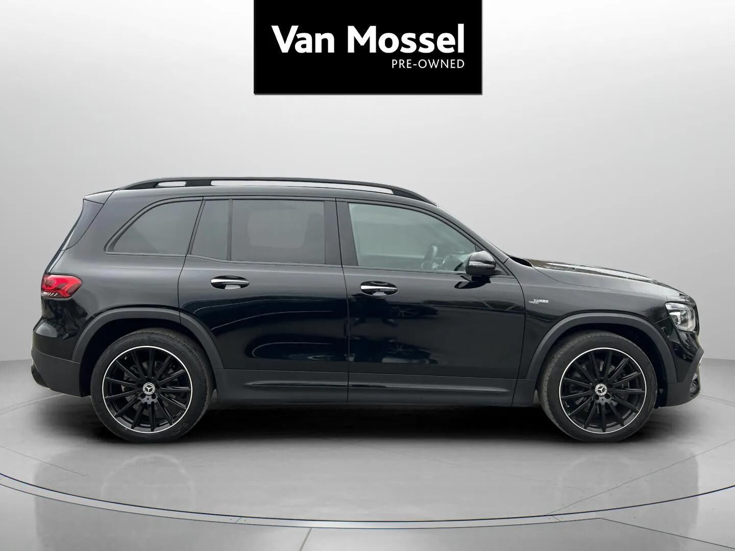 Sort Mercedes GLB250 fra 2020