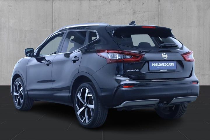 Sort Nissan Qashqai fra 2020