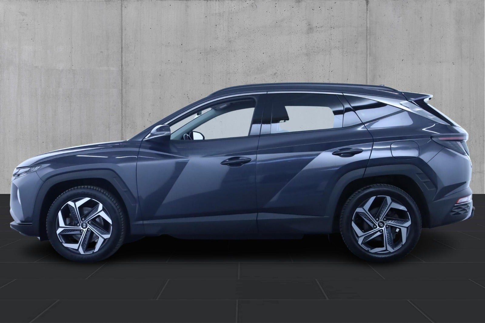 Grå Hyundai Tucson fra 2022