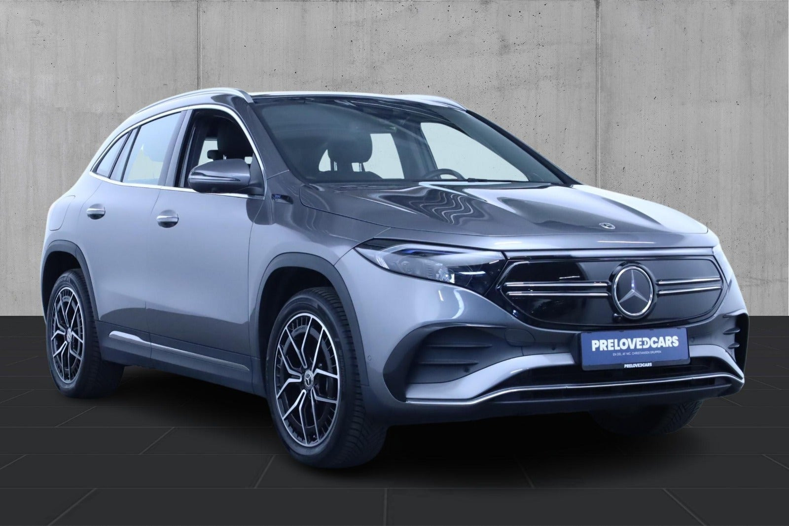 Grå Mercedes EQA250 fra 2021