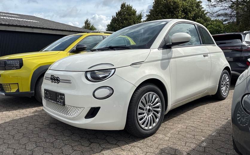 Fiat 500e 42 Icon
