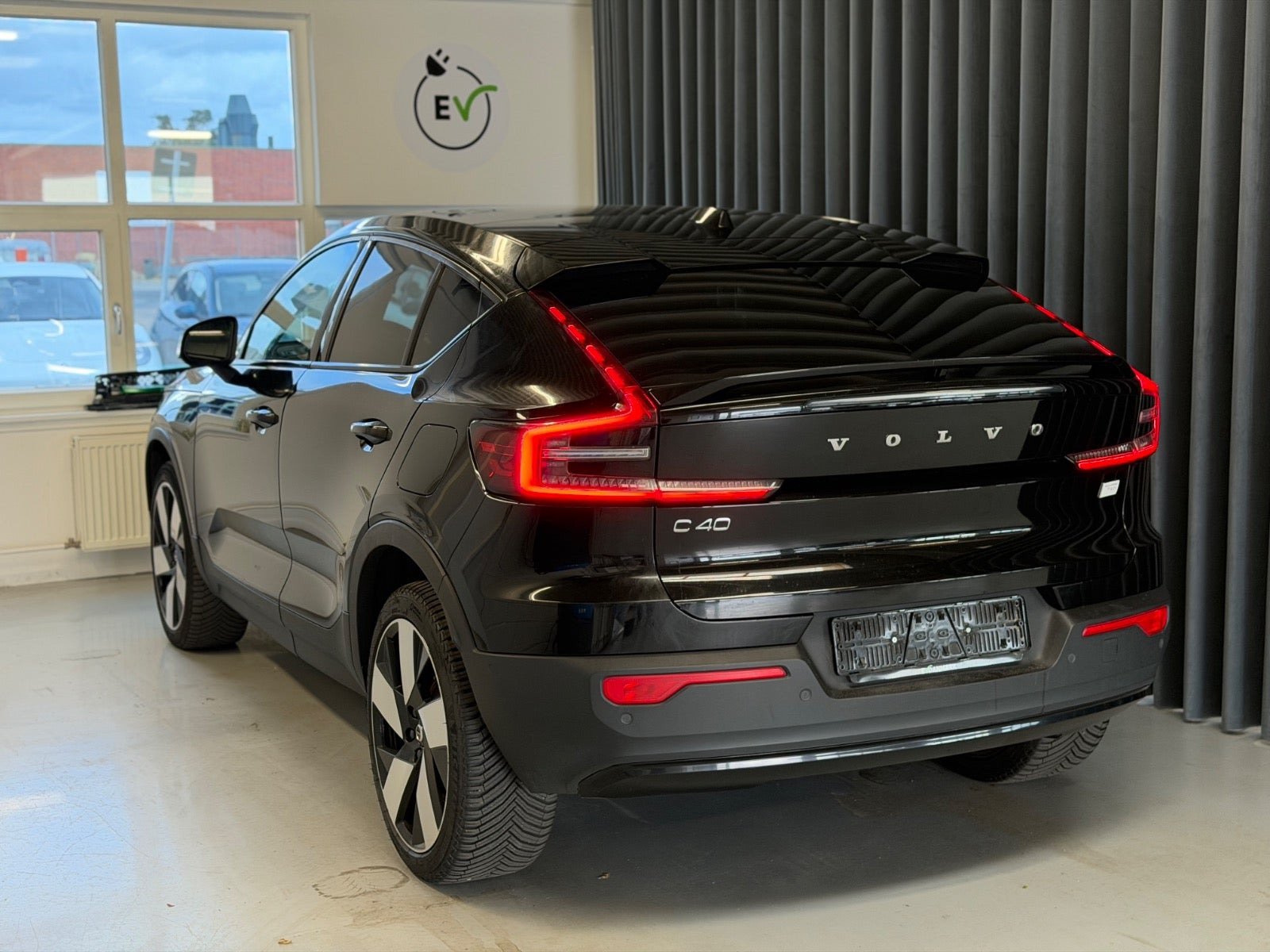 Sort Volvo C40 fra 2022