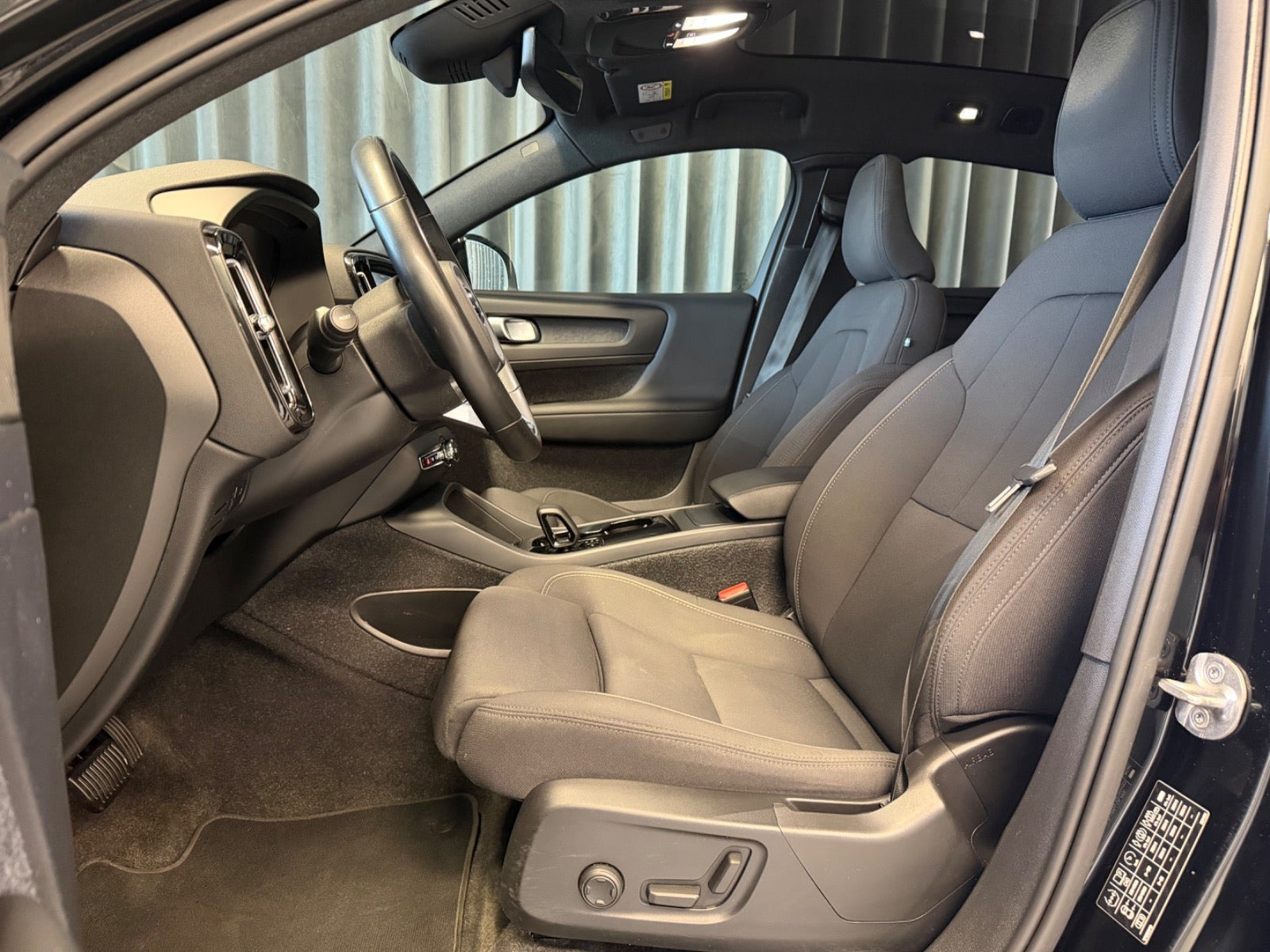 Sort Volvo C40 fra 2022