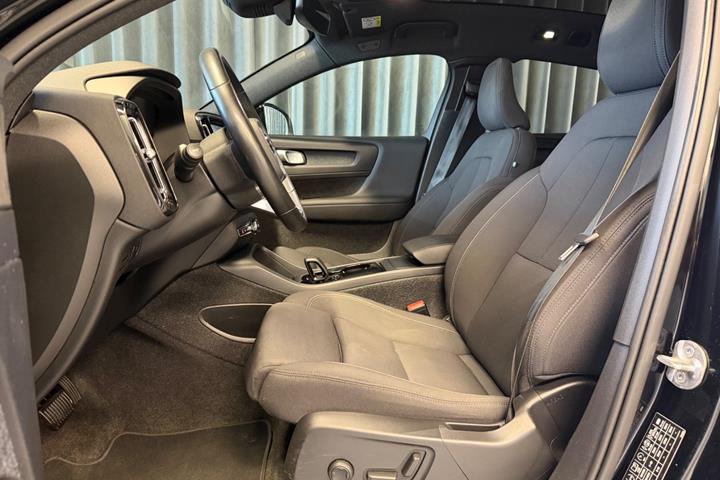 Sort Volvo C40 fra 2022