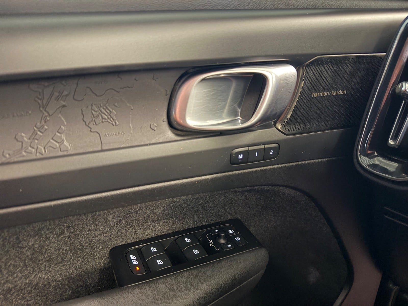Sort Volvo C40 fra 2022