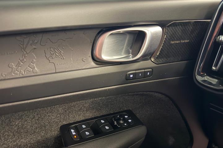 Sort Volvo C40 fra 2022