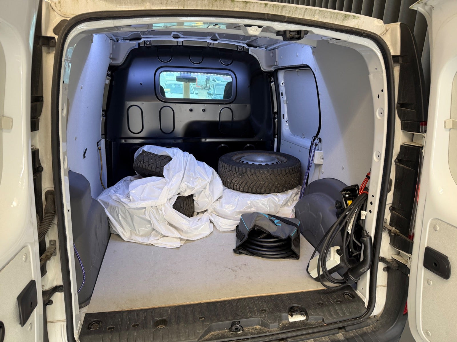 Hvid Renault Kangoo fra 2022