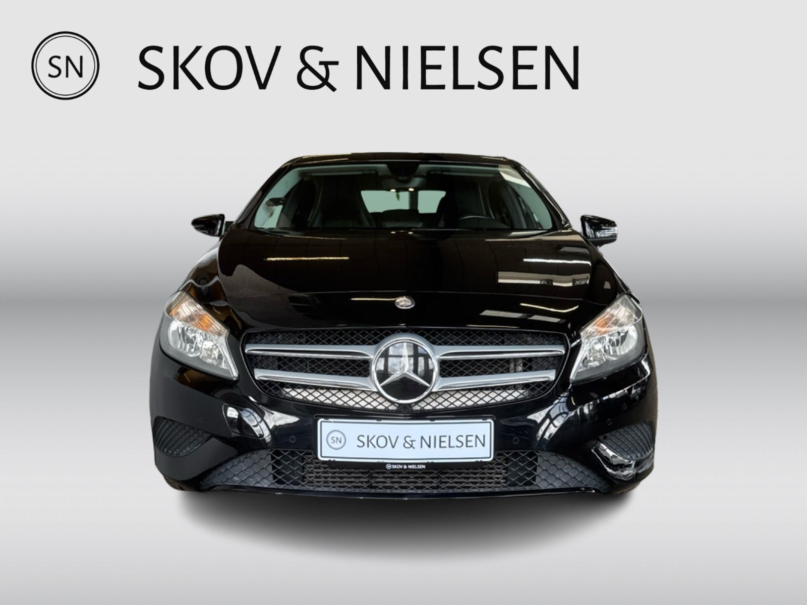 Sort Mercedes A180 fra 2014