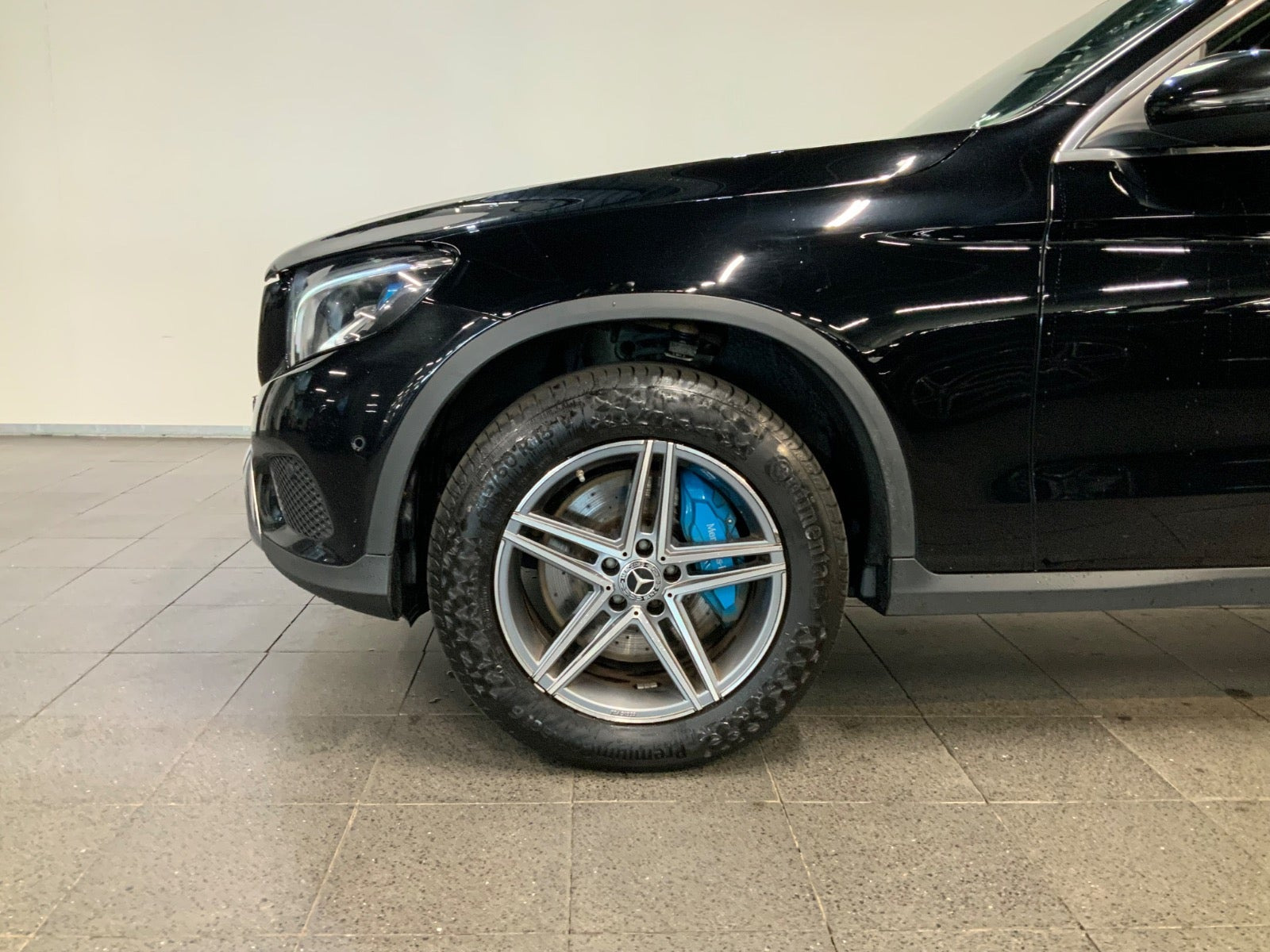 Sort Mercedes GLC350 e fra 2017