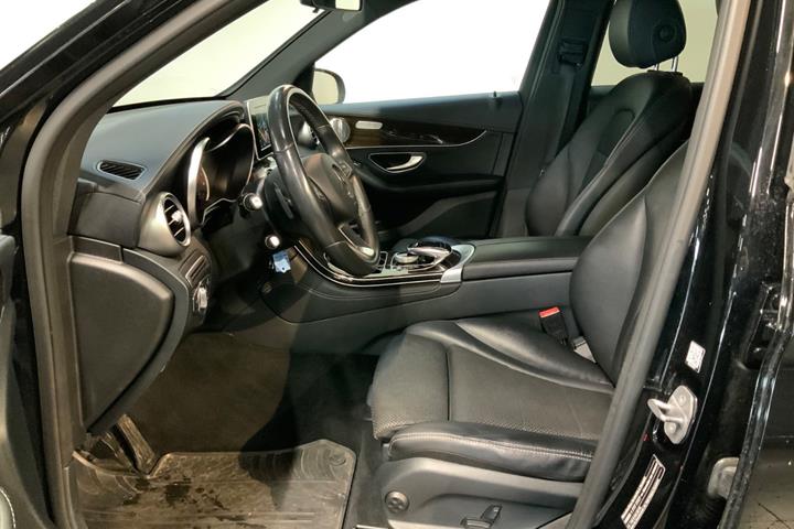 Sort Mercedes GLC350 e fra 2017