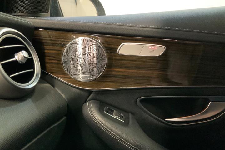 Sort Mercedes GLC350 e fra 2017