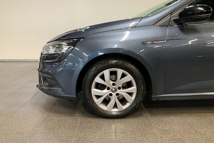 Grå Renault Megane IV fra 2019