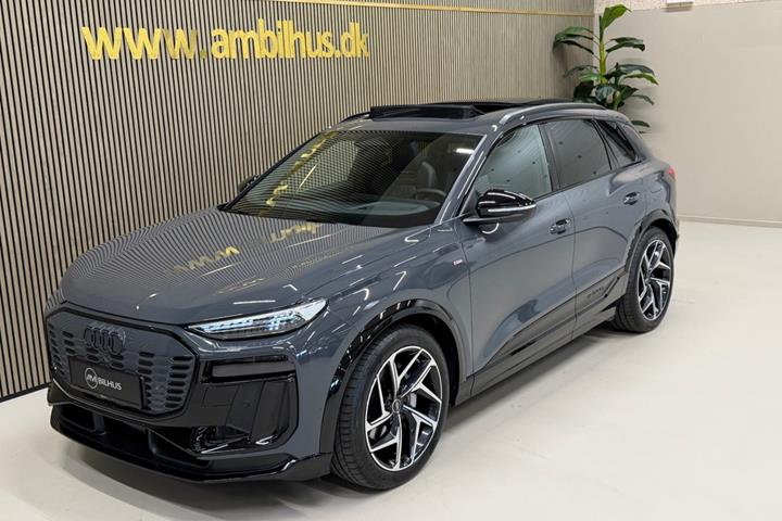 Grå Audi Q6 e-tron fra 2026