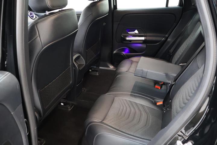 Sort Mercedes EQA250+ fra 2024