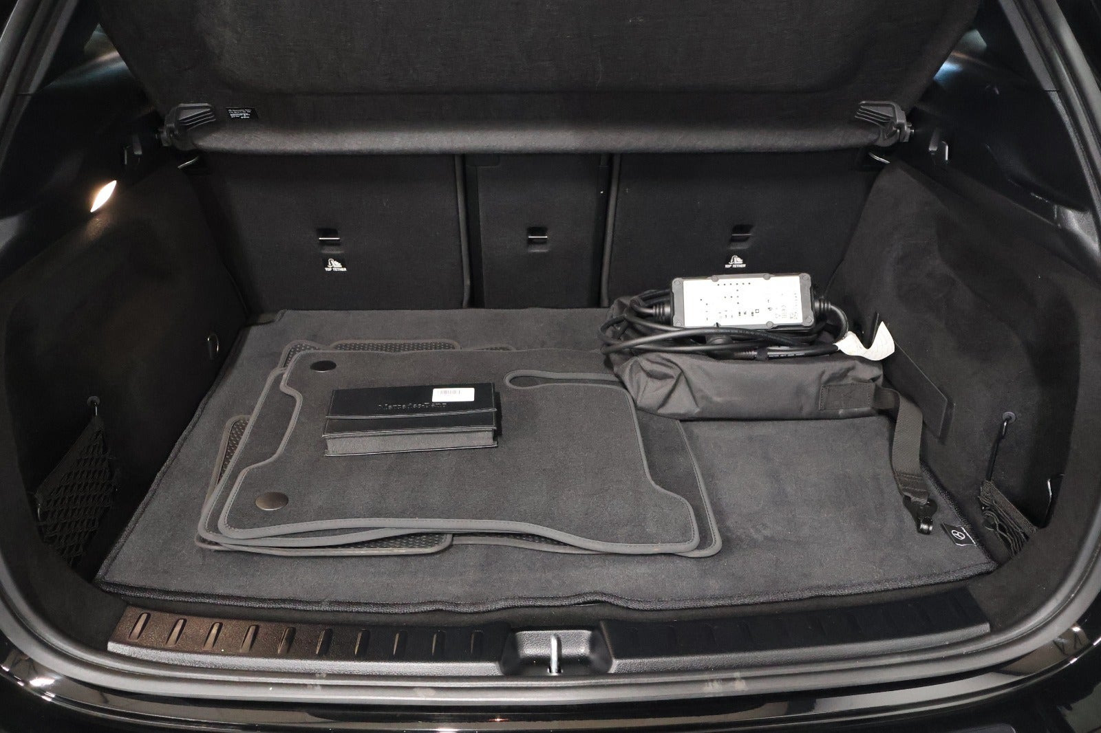Sort Mercedes EQA250+ fra 2024