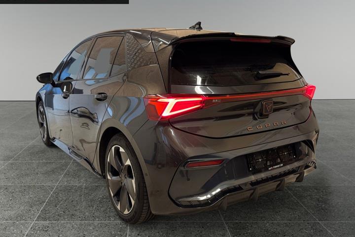 Grå Cupra Born fra 2023
