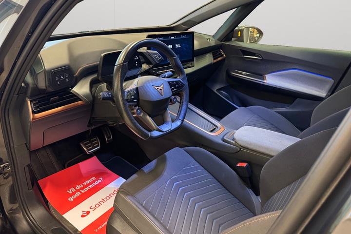 Grå Cupra Born fra 2023
