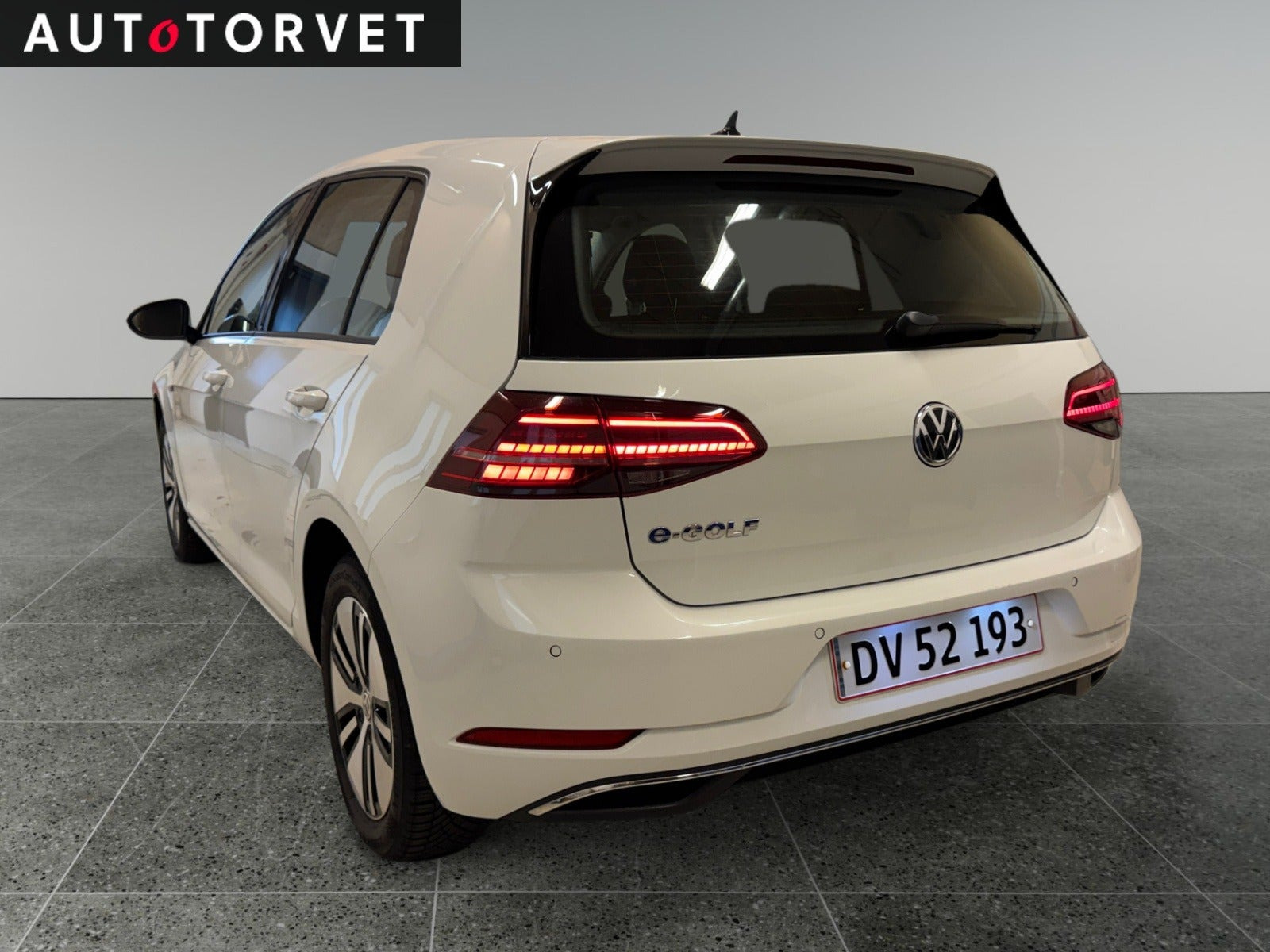 Hvid VW e-Golf VII fra 2020