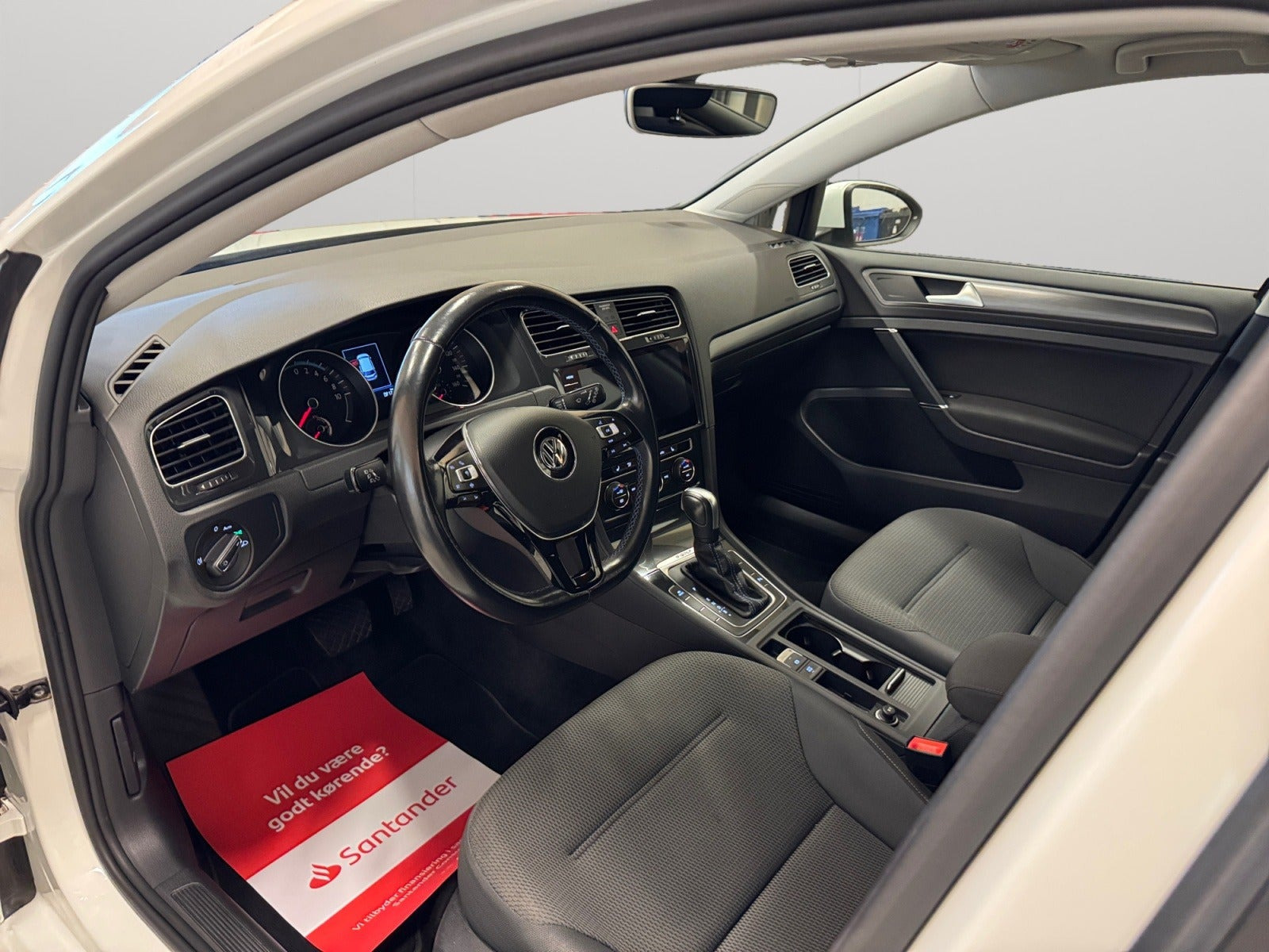 Hvid VW e-Golf VII fra 2020