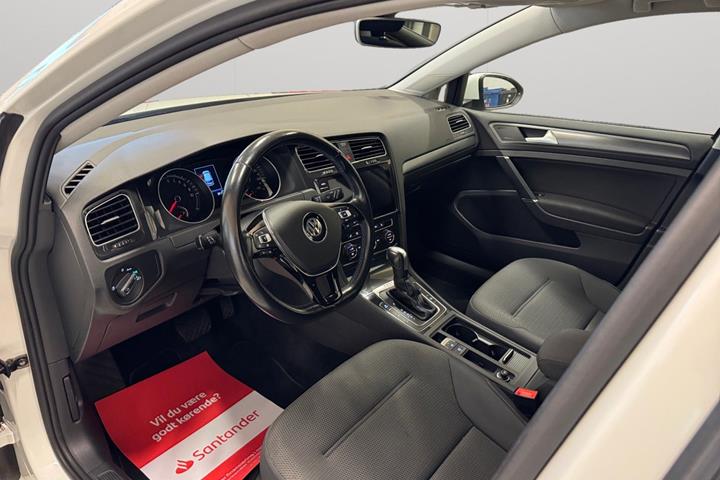 Hvid VW e-Golf VII fra 2020