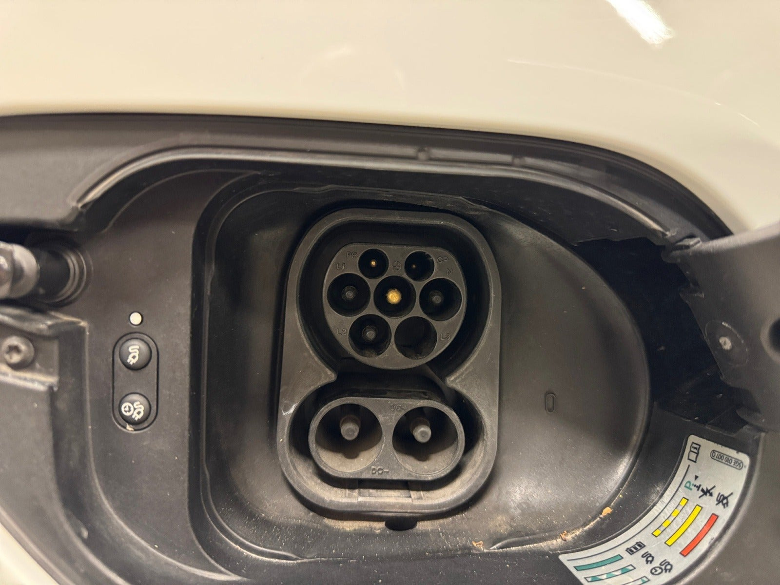 Hvid VW e-Golf VII fra 2020