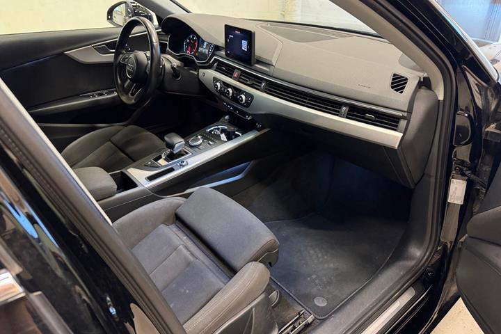 Sort Audi A4 fra 2018