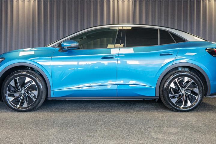 Blå VW ID.5 fra 2024