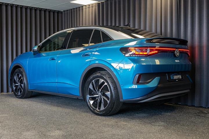 Blå VW ID.5 fra 2024