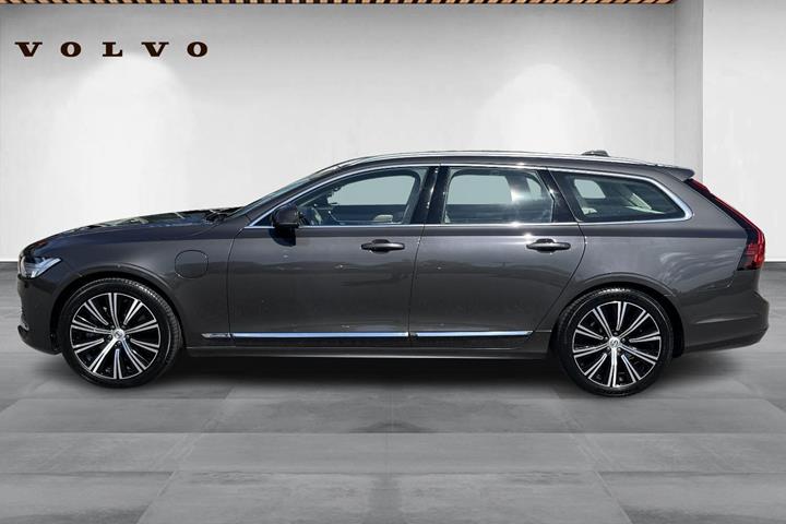 Grå Volvo V90 fra 2023