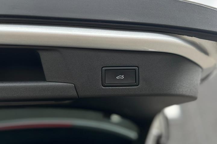 Sølv VW ID.4 fra 2025