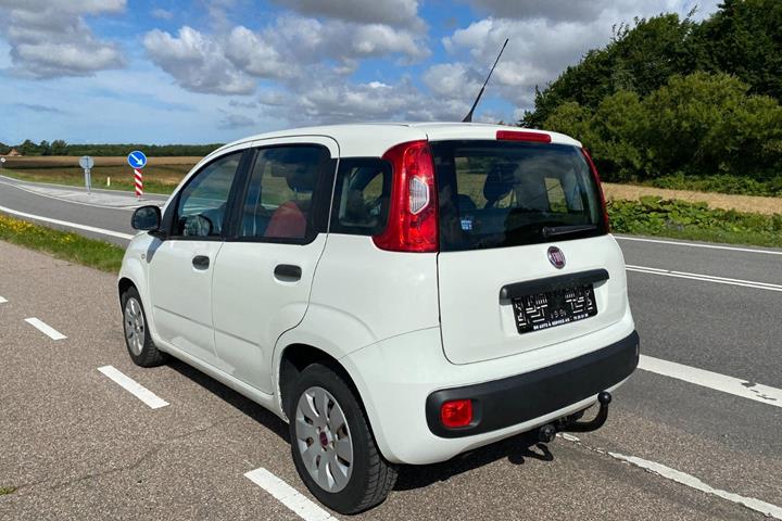 Hvid Fiat Panda fra 2015