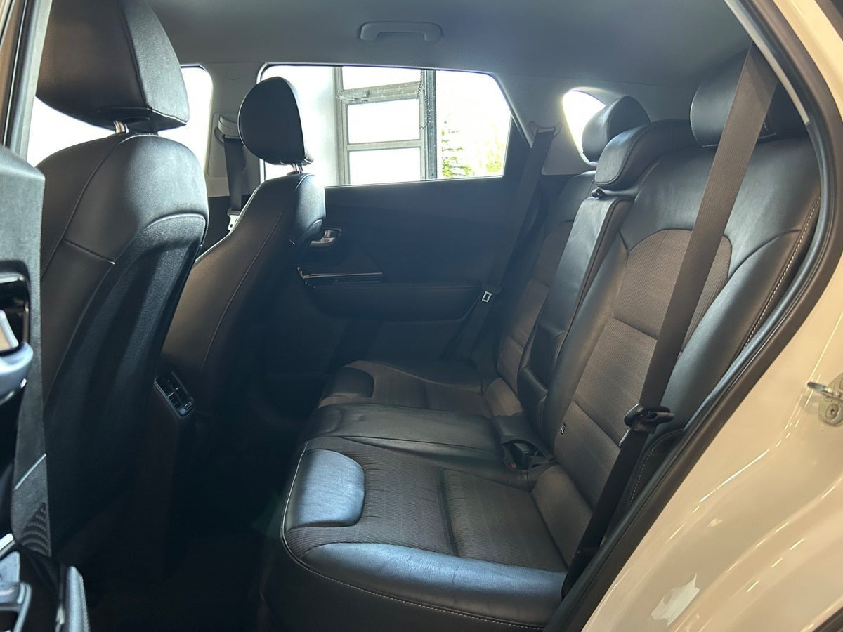 Hvid Kia Niro fra 2019