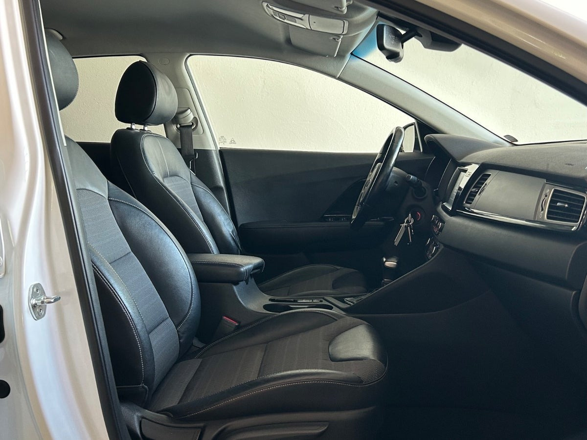 Hvid Kia Niro fra 2019