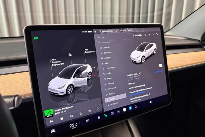 Hvid Tesla Model Y fra 2022