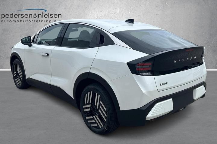 Hvid Nissan Leaf fra 2026