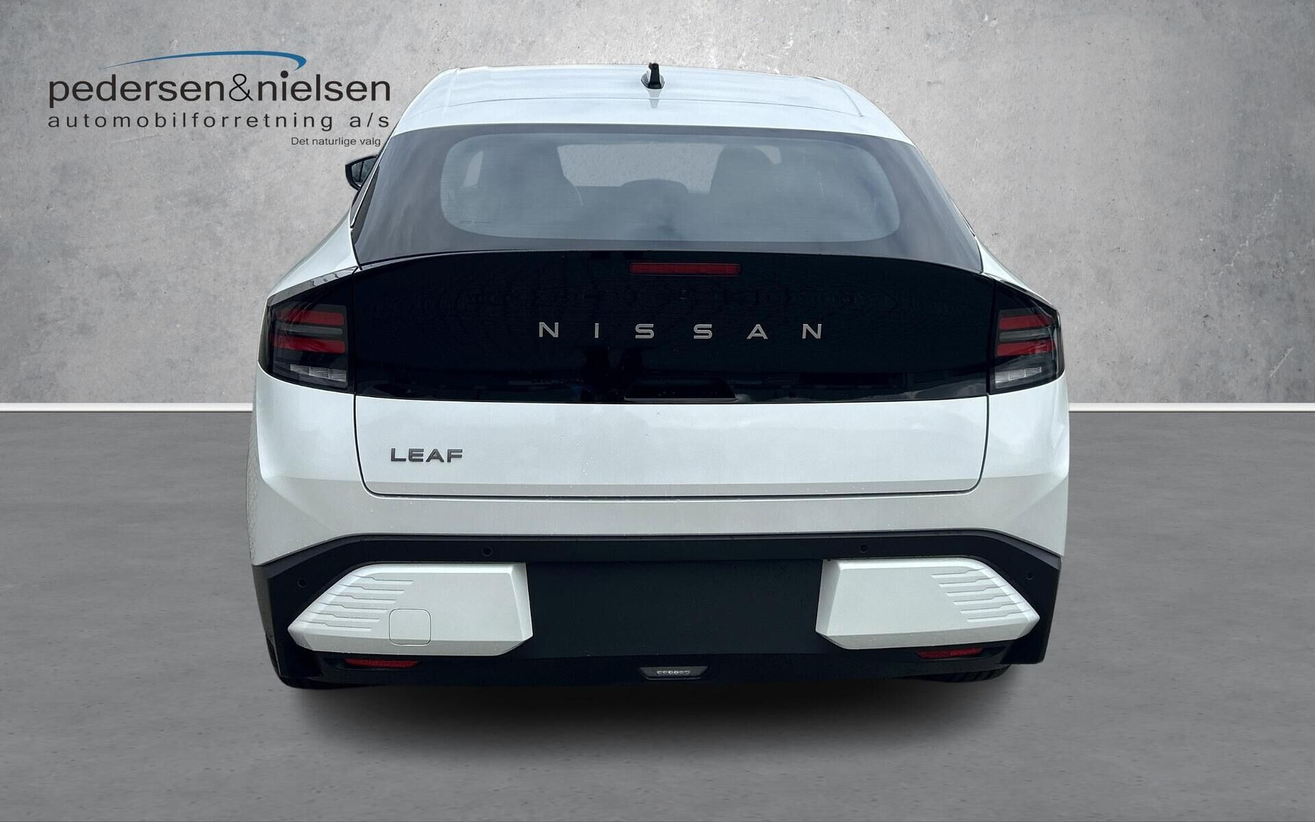 Hvid Nissan Leaf fra 2026