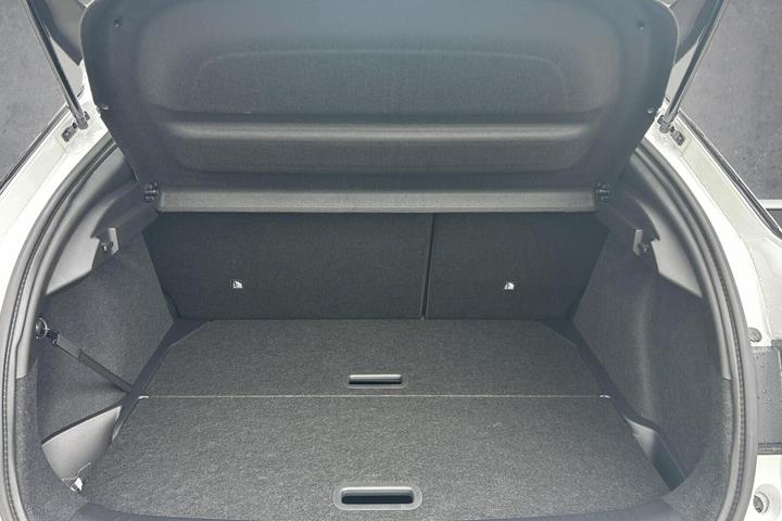 Hvid Nissan Leaf fra 2026